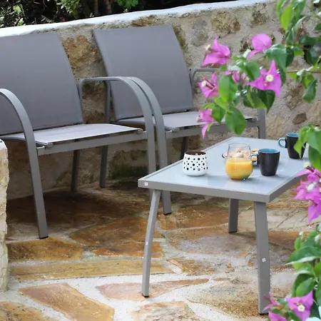 Ravi Boutique - 1 Minute Walk From Apartamento