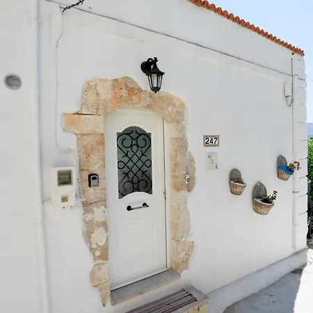 Ravi Boutique - 1 Minute Walk From Apartamento